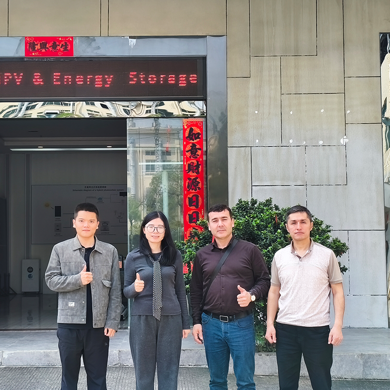 Singfo Solar Welcomes Uzbek Clients for Factory Visit and Cooperation Discussion