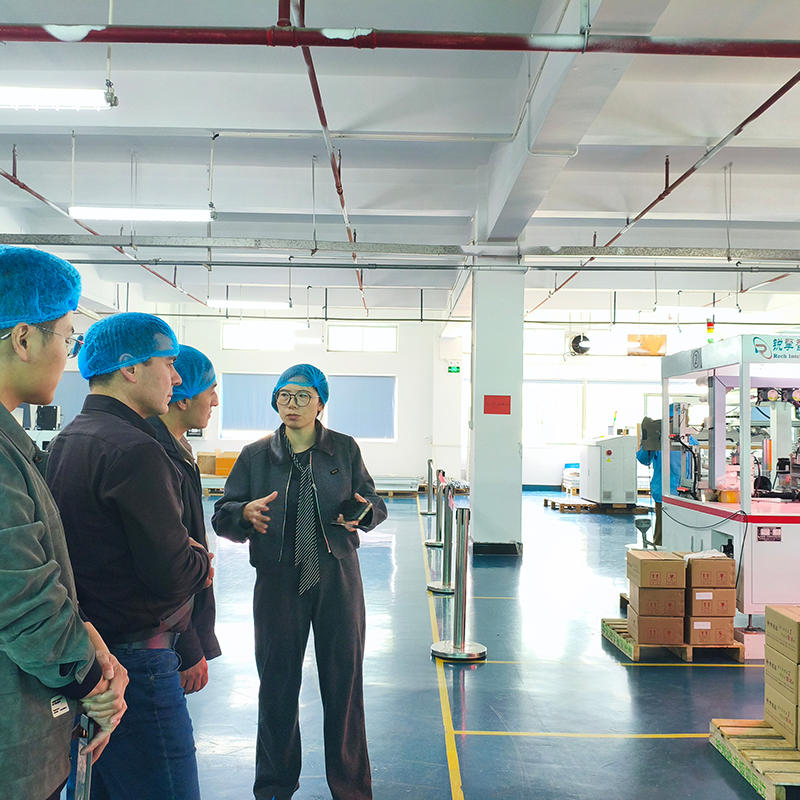 Singfo Solar Welcomes Uzbek Clients for Factory Visit and Cooperation Discussion